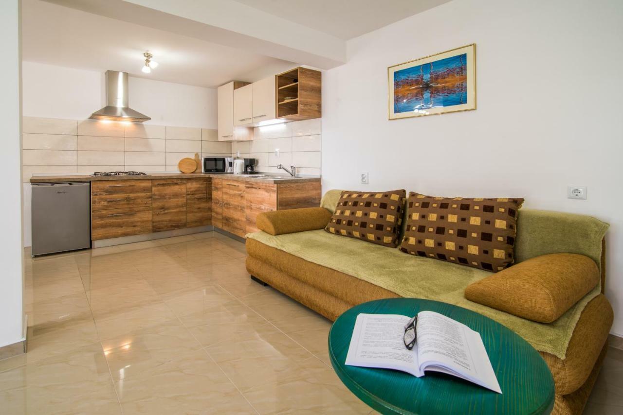 Holiday House Rosalia With Seaview And Swimming Pool Suzan Exterior foto
